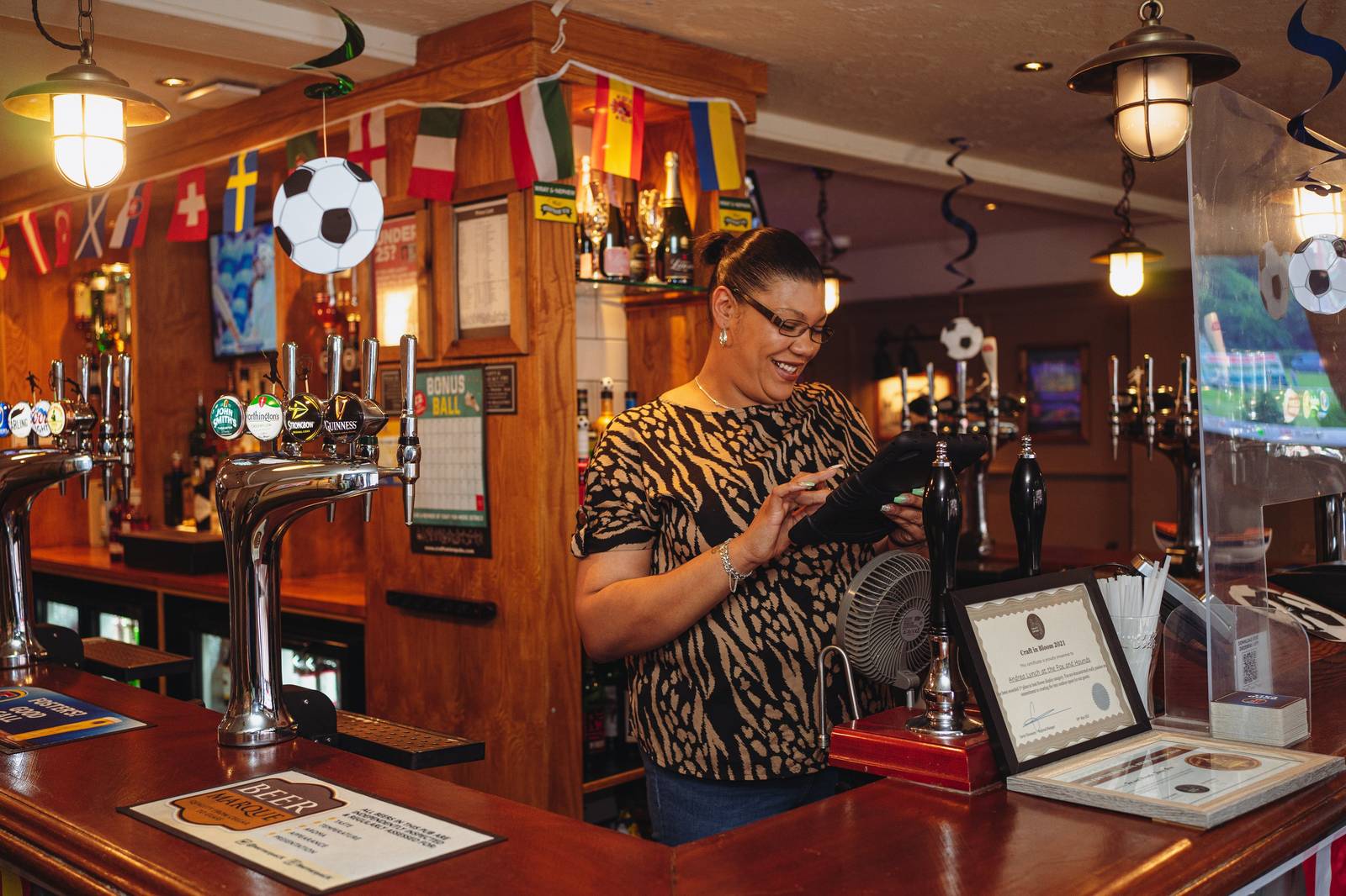 What's the difference? Personal License vs. Pub Premises License