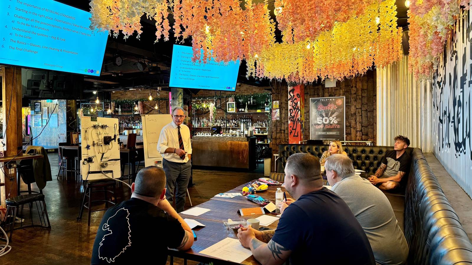 Decorative header image object-cover