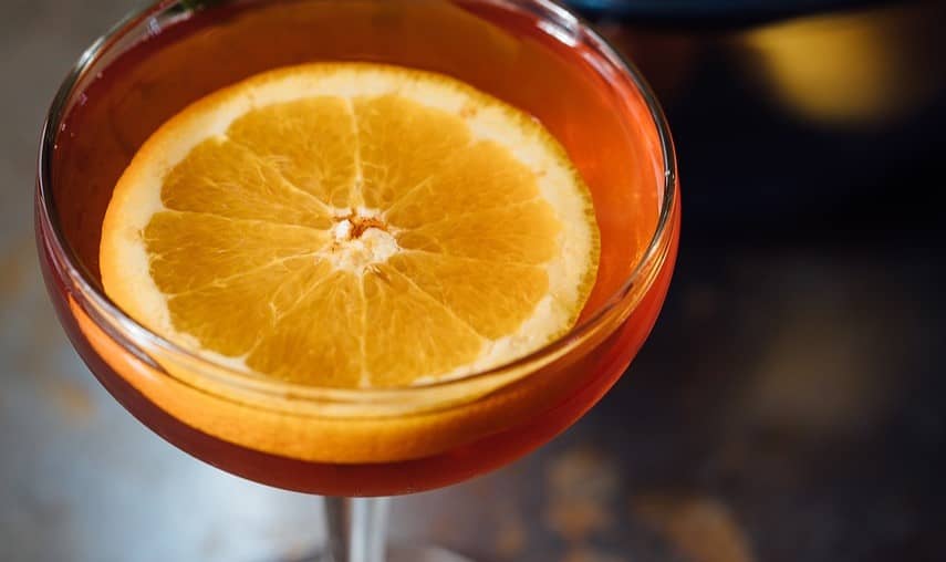 Festive Fizz: A Guide to Christmas Cocktails