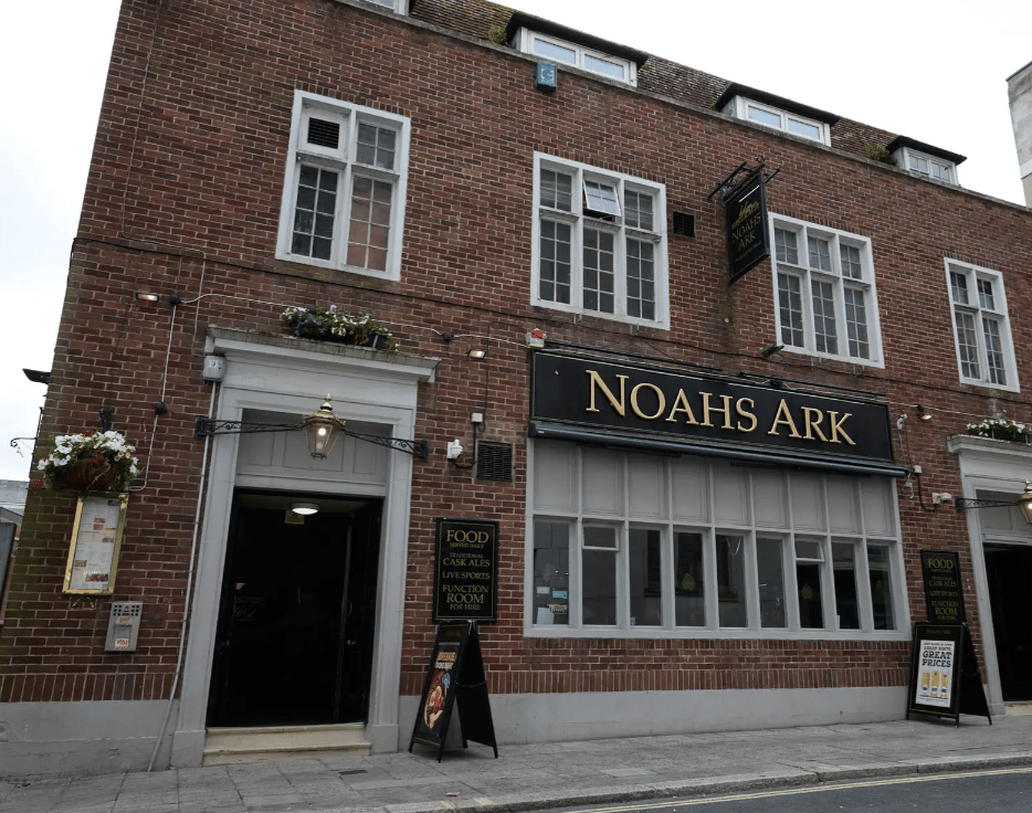 Why You Should Run a Student Pub in Plymouth