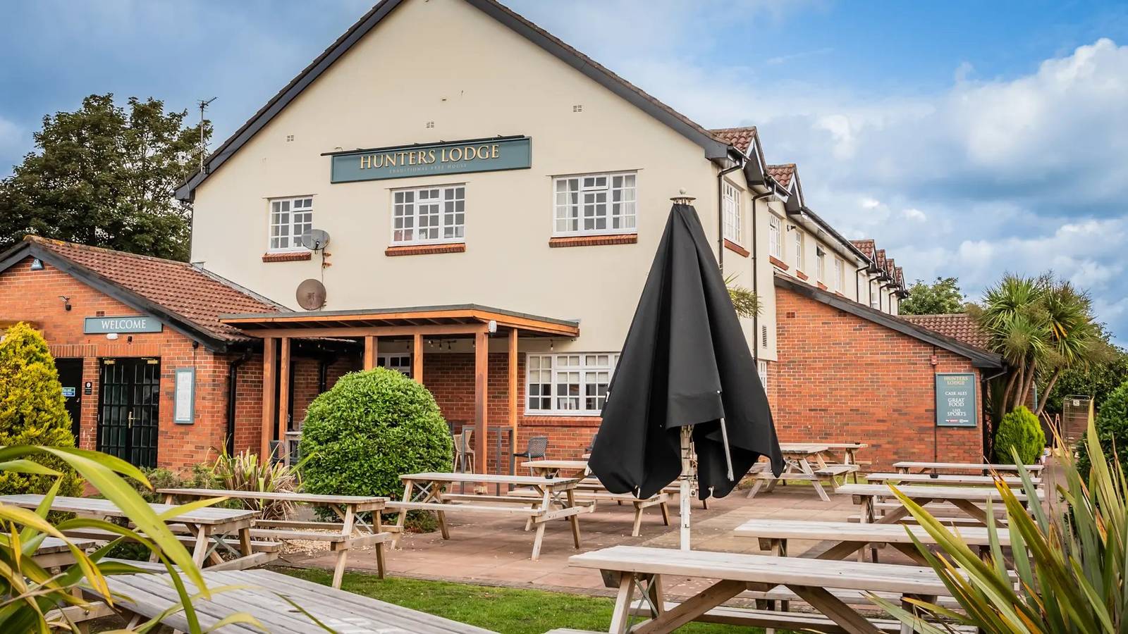 Hunter’s Lodge, Bridgend: A Revved-Up Venue with Room to Roar