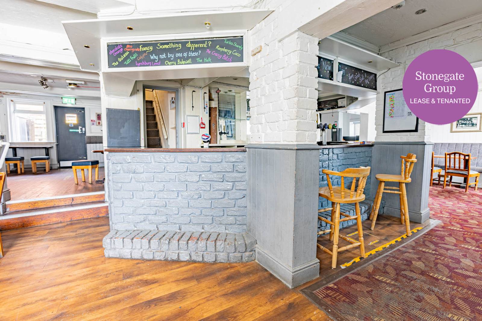 New Inn Hollingworth - photo 1