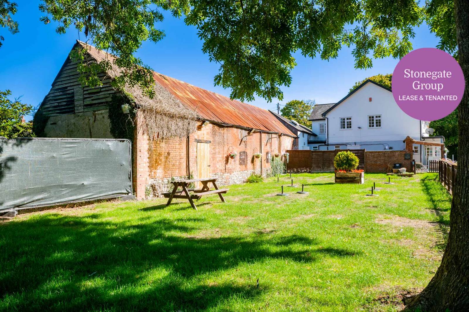 Winterbourne Arms Salisbury - photo 16
