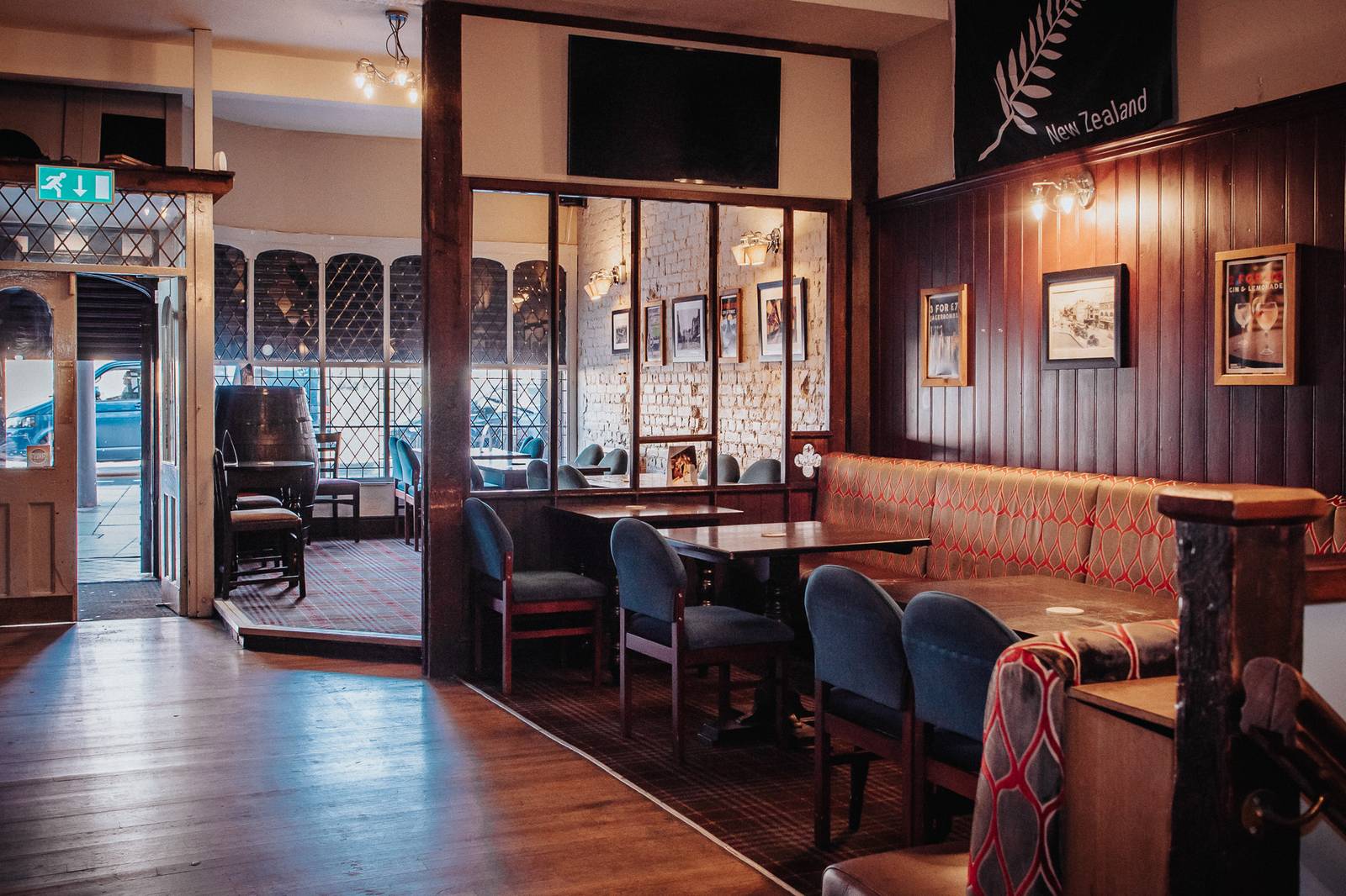 Rummer Tavern Cardiff - photo 2