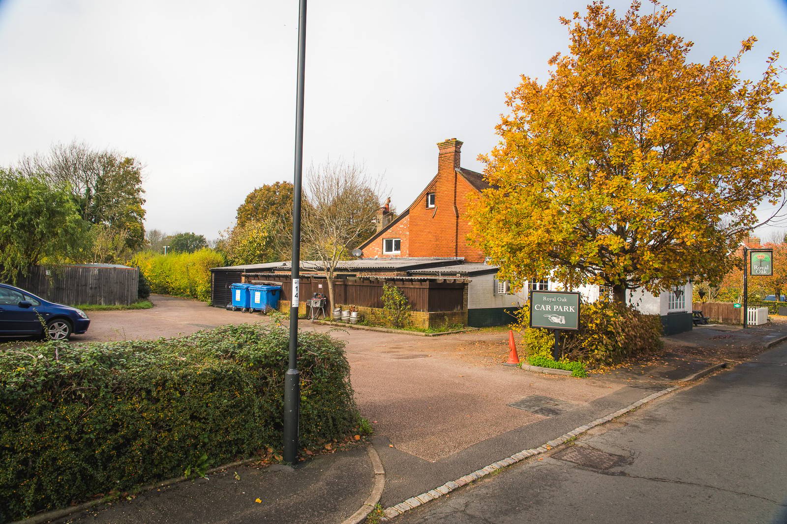 Royal Oak Ifield, Ifield - Stonegate Pub Partners - Find a Pub