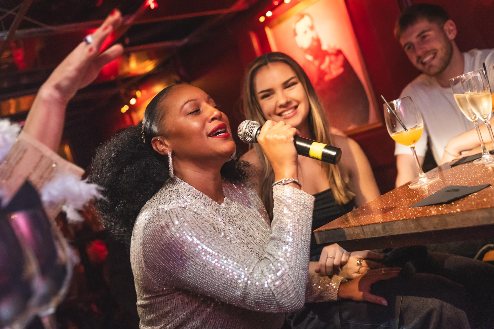 Female Singer at the Soul Sistas Bottomless Brunch at The Escapologist