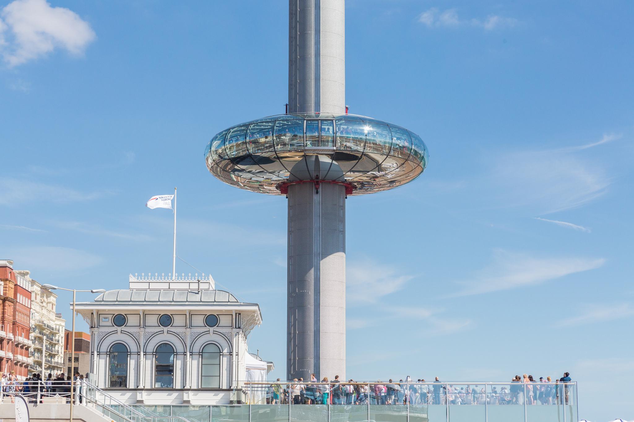 An image of the toll booth and pod at the Brighton i360