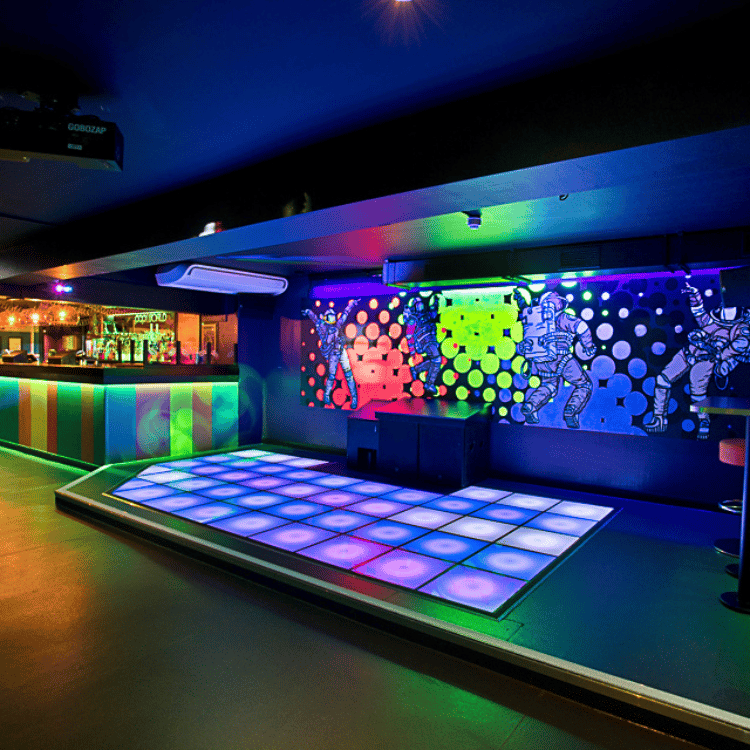 Private hire room in your local area
