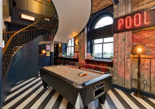 Pool table