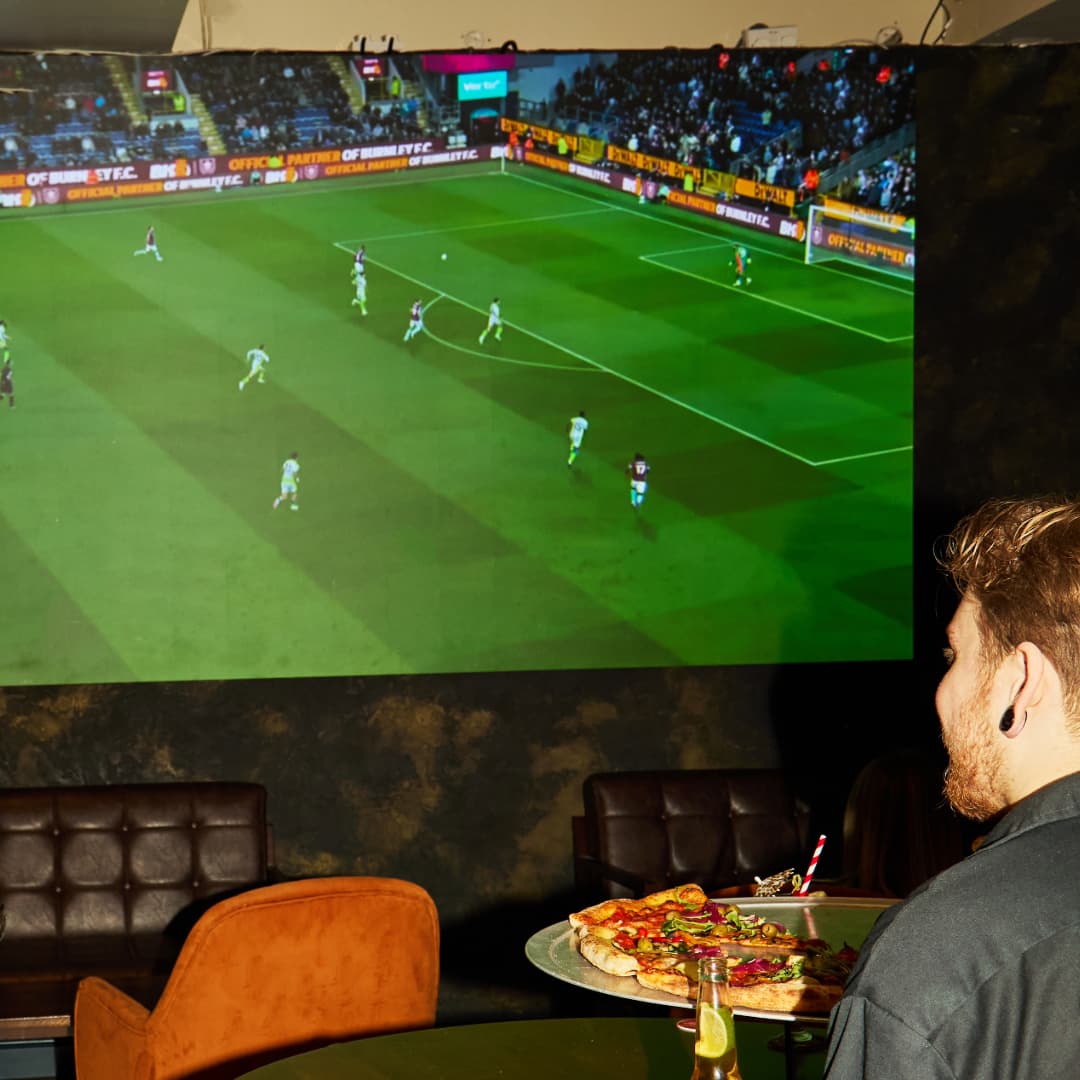 Rita's 135 inch screen