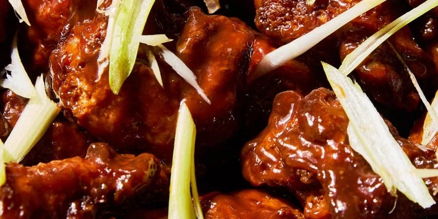 CHICKEN WINGS