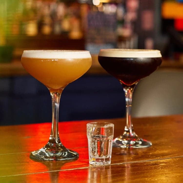 Cocktails 2-for-1