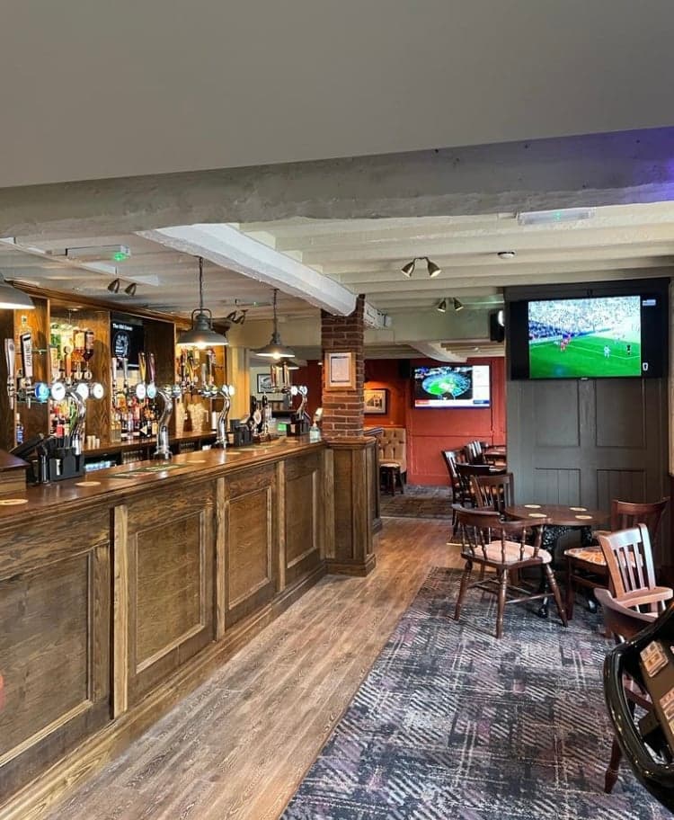 Old Cross - Bar area
