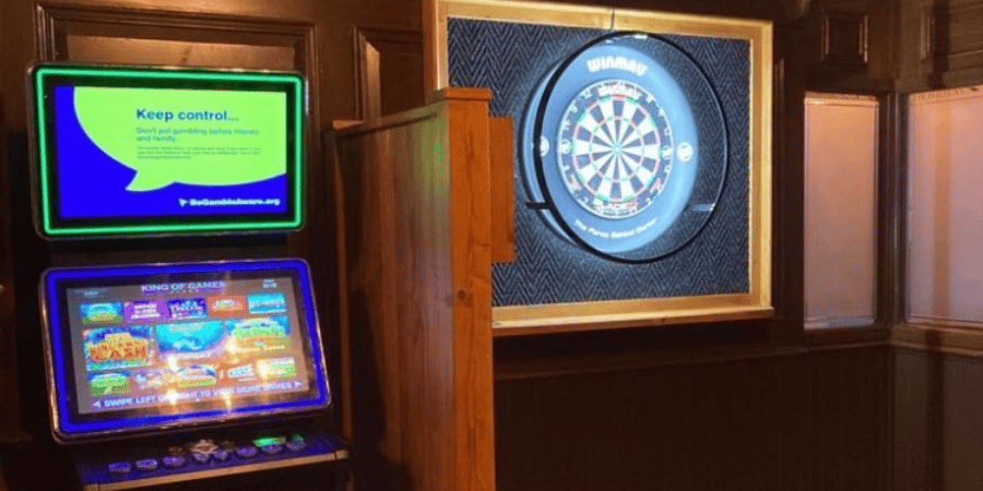Queen Vic - Darts
