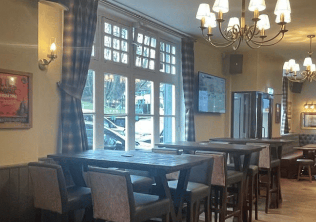Rising Sun - Window seating