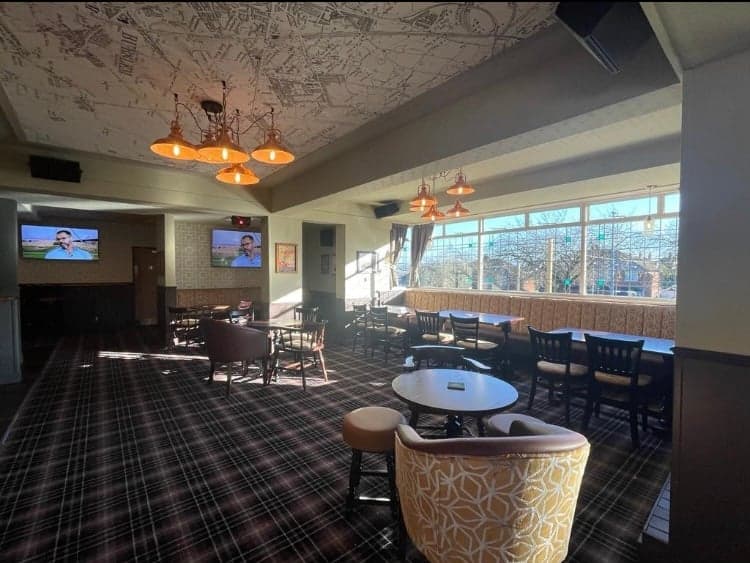 Green Star - Customer seating