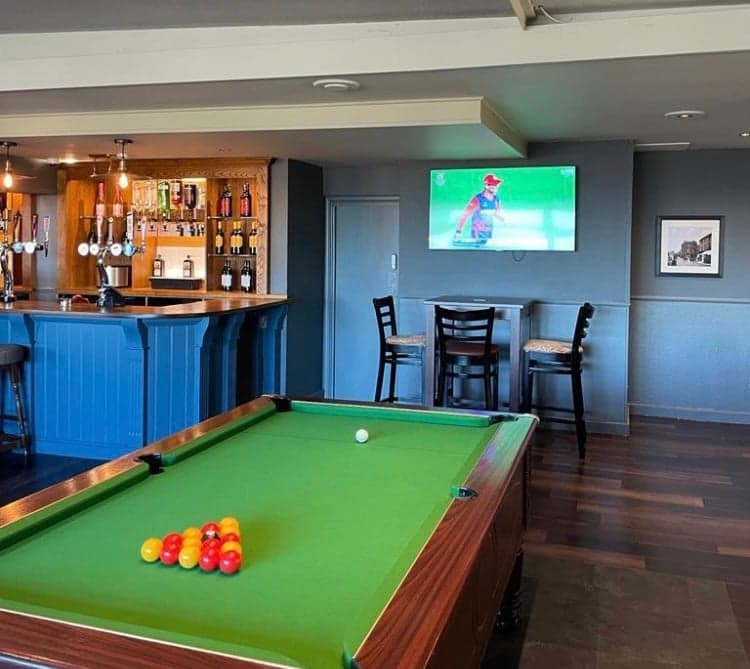 Green Star - Play pool