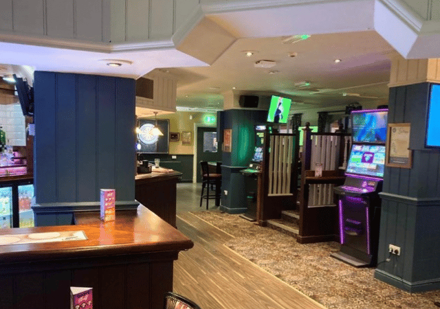 Grand Junction - Bar area