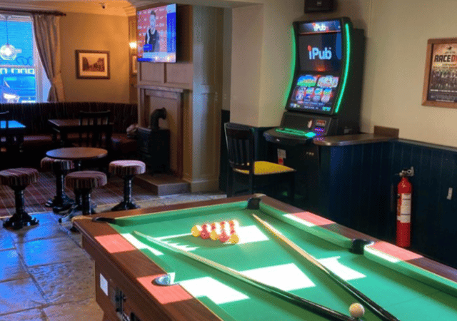 Shakespeare - Pool table