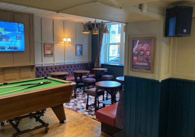 Old Original Bay Horse - Pool area