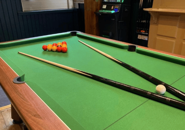 Old Original Bay Horse - Pool table