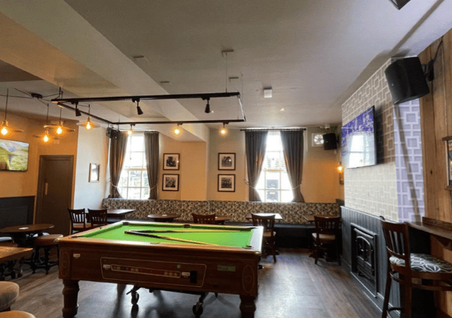 Royal Oak - Pool Table