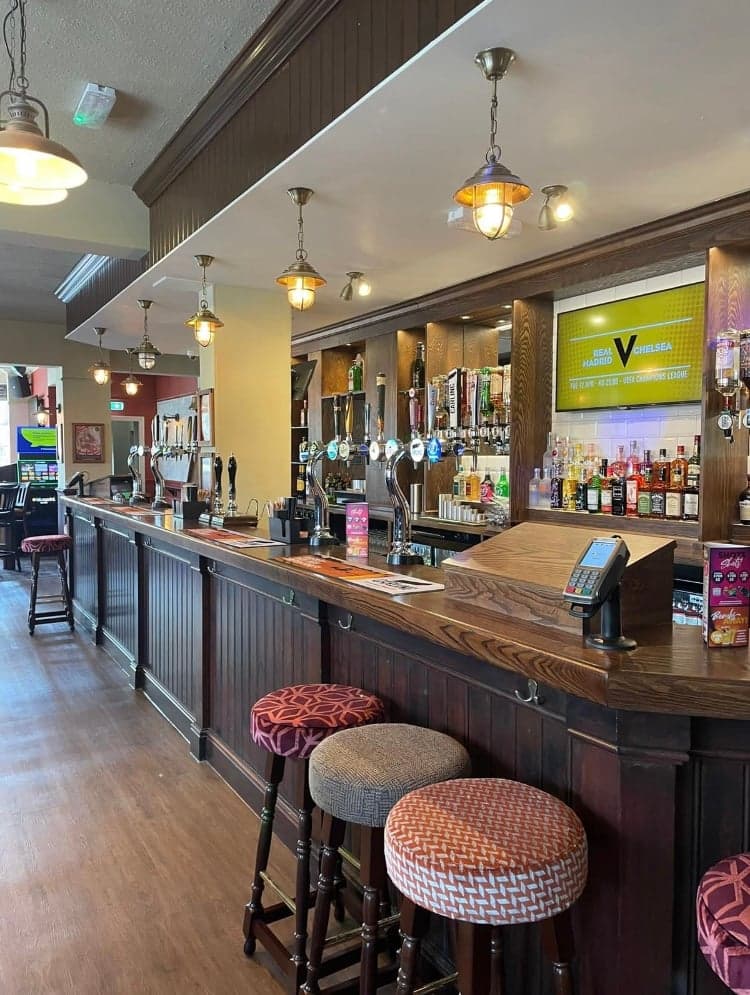 Jolly Angler - Bar area