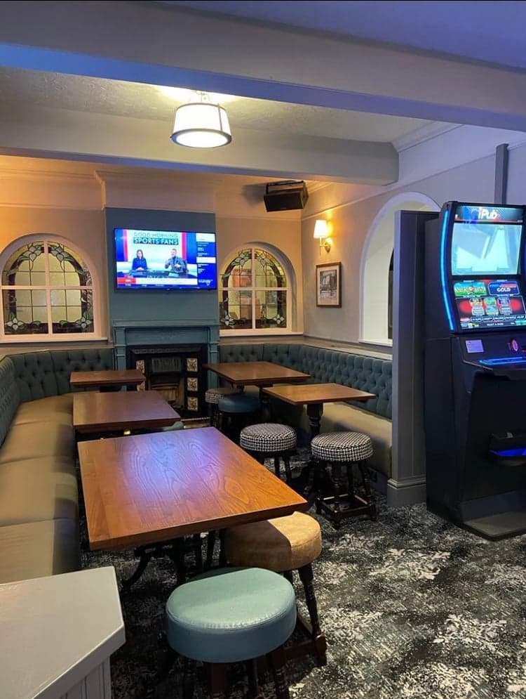 Kings Arms - Booths