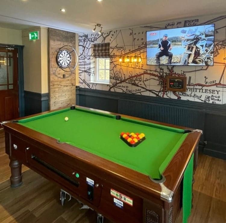 Black Bull Inn - Pool table