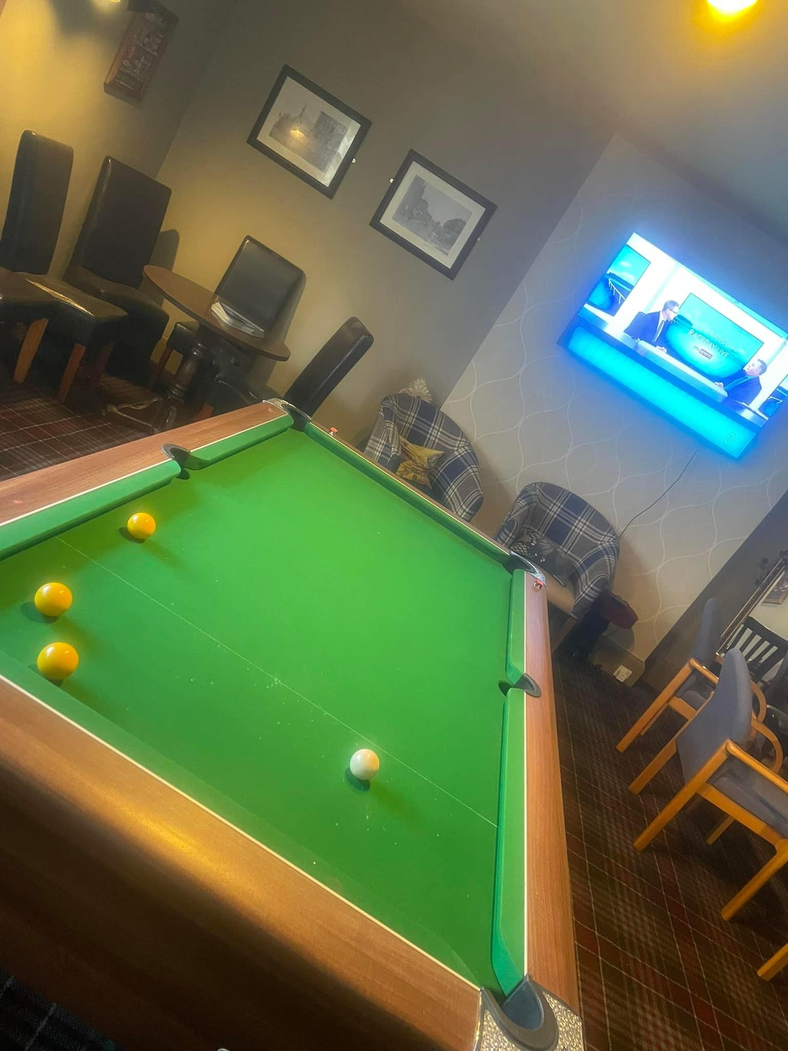 Old House at Home - Pool table