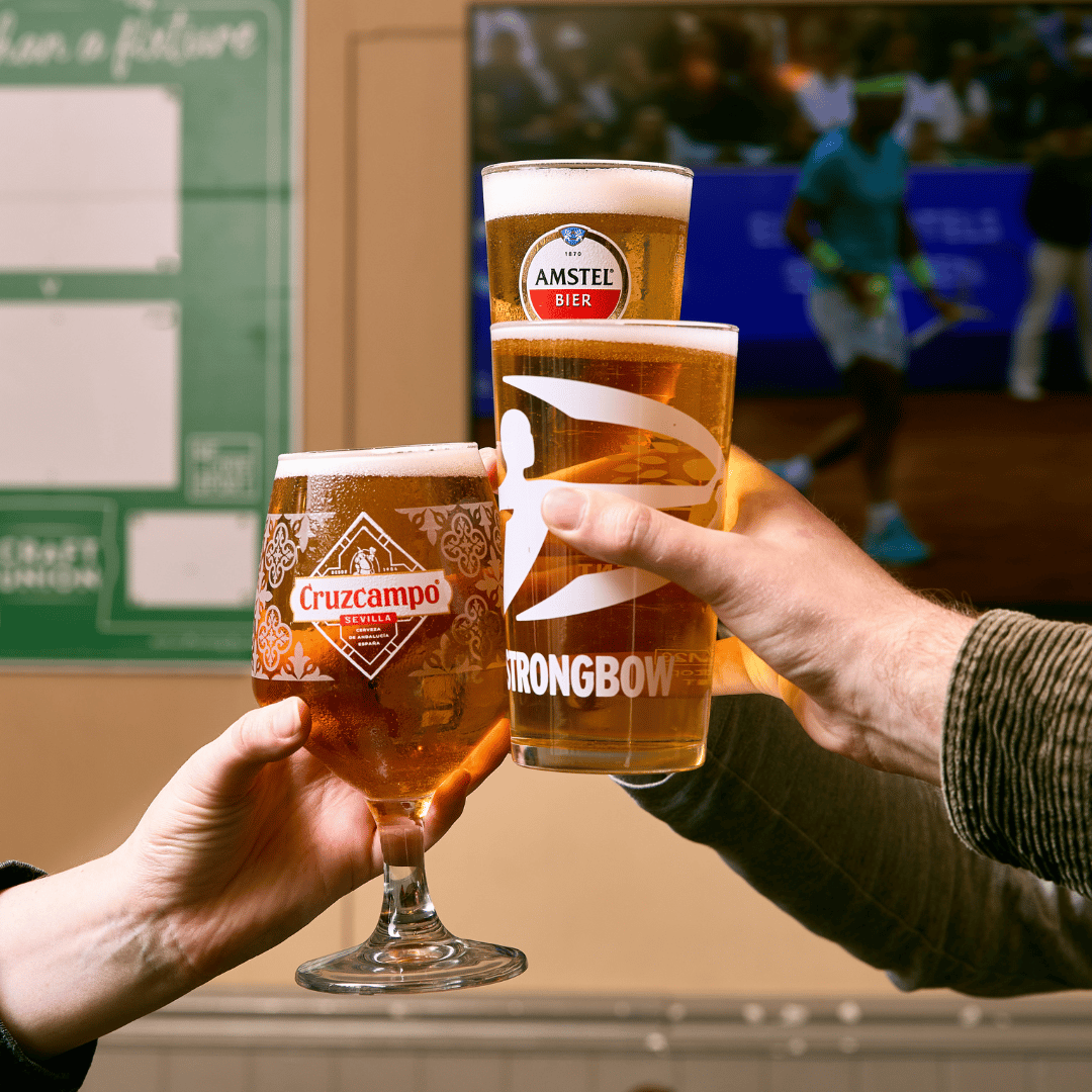 Watch Darts Live with a range of drinks