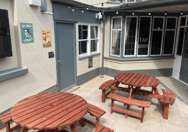 Market Inn - Beer Garden
