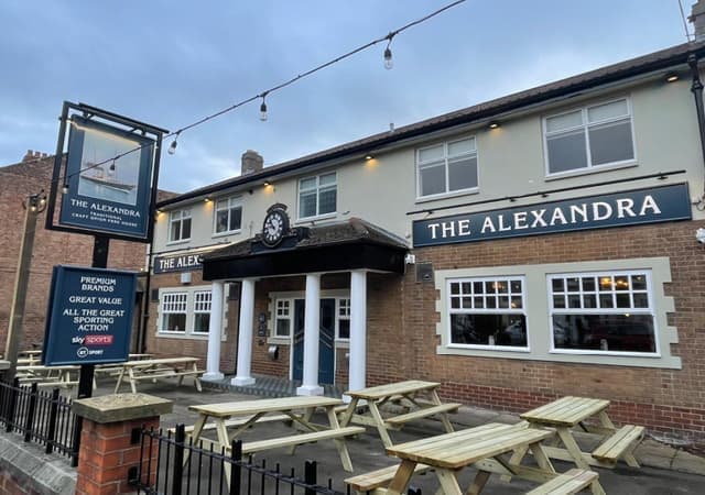 The Alexandra - Front Garden