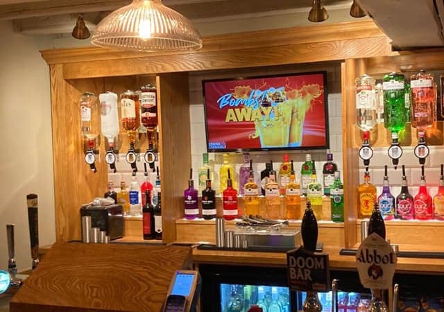 Bar Back
