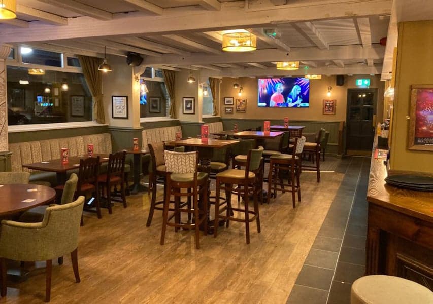 Pub Seating Mixed