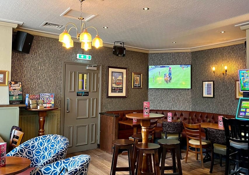 Pub seating booth