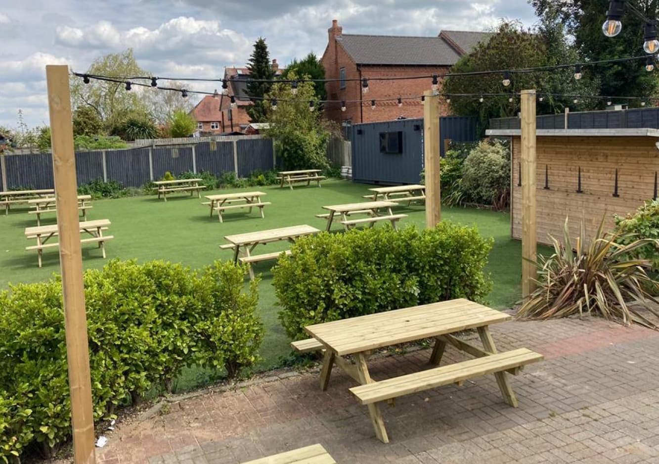 Beer garden of the red lion pub