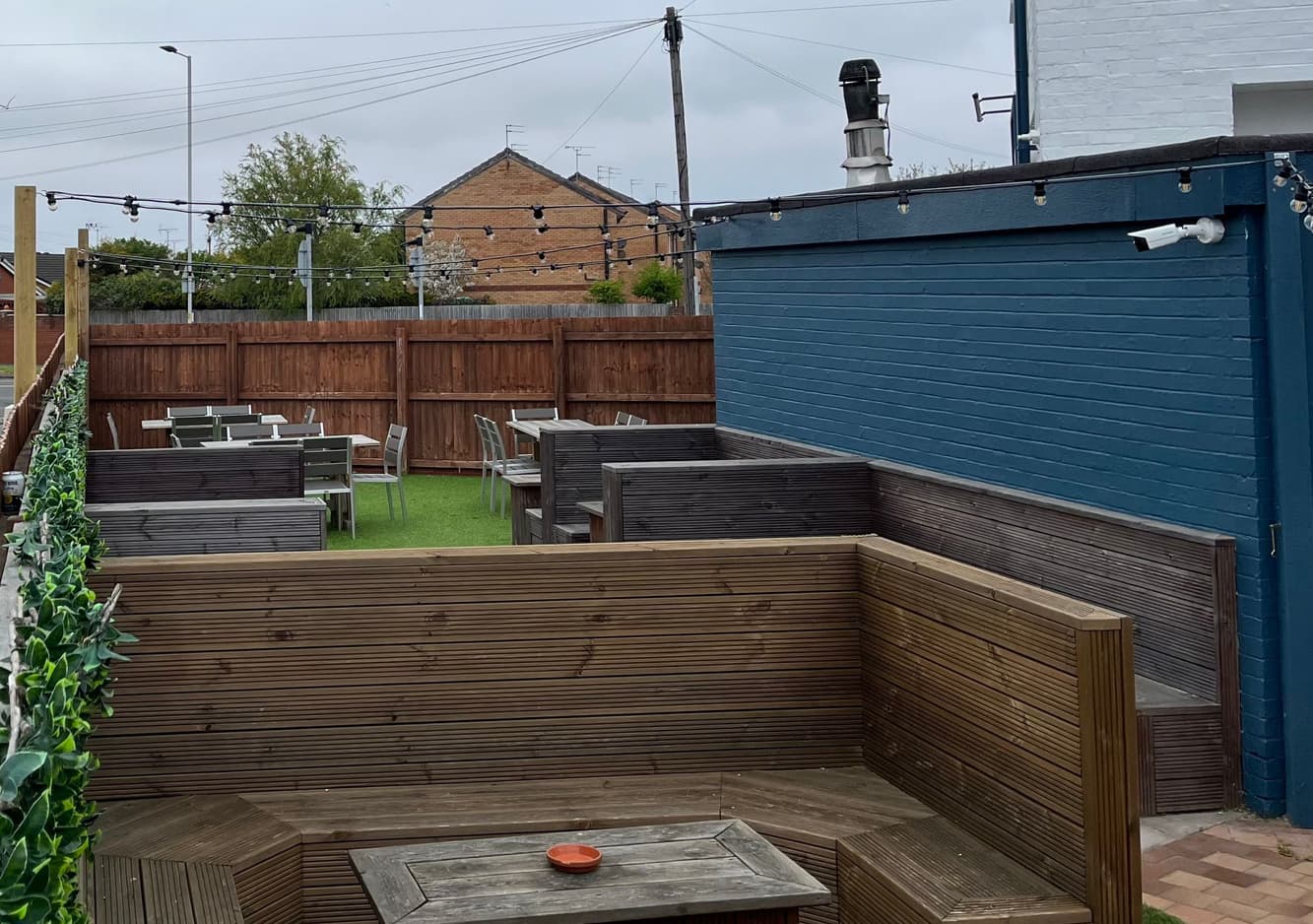 Outside seating of the pub