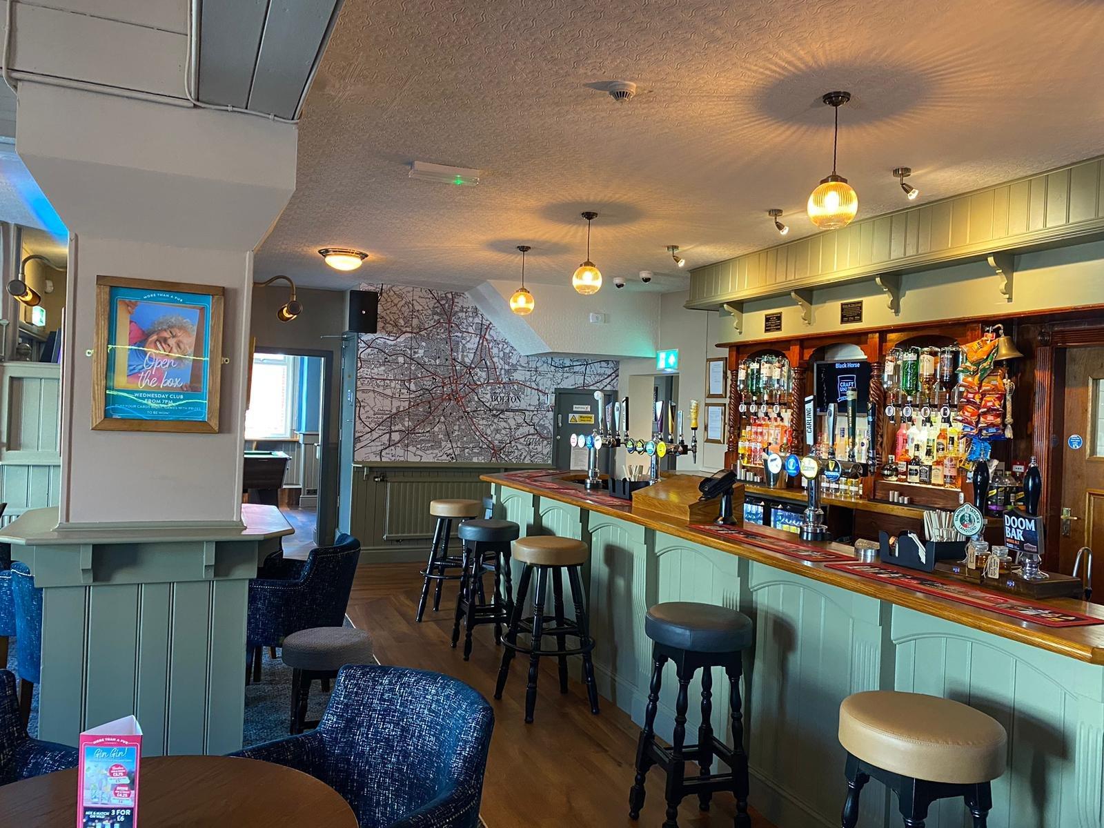 Black Horse inside the pub