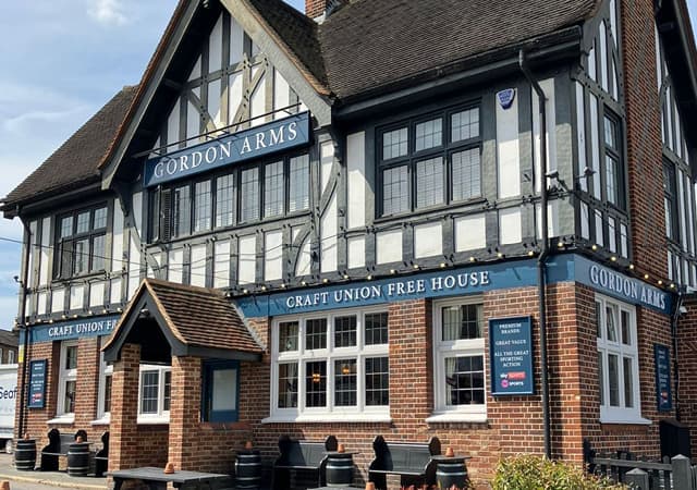 Gordon Arms