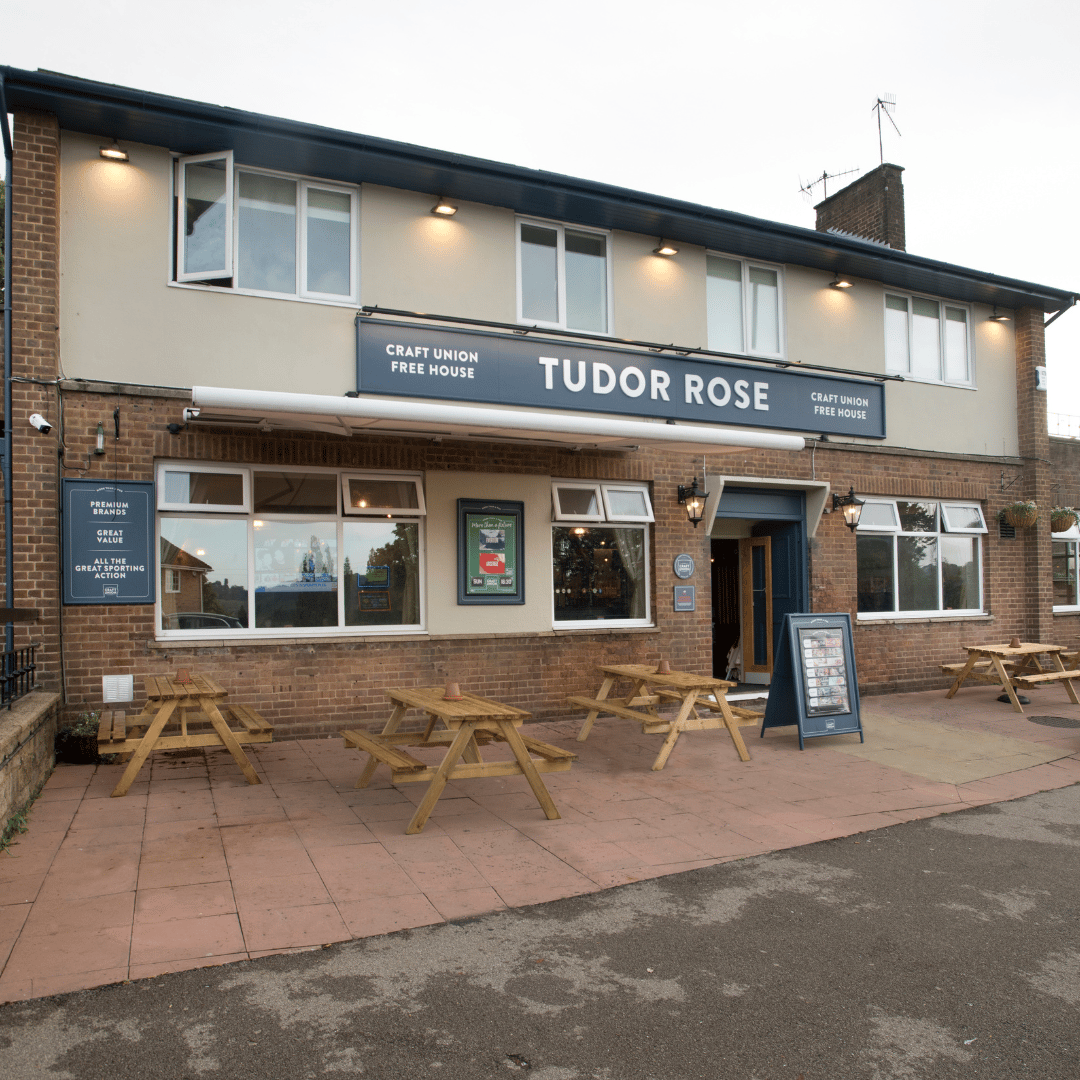 Tudor Rose, Hemel Hempstead - External View