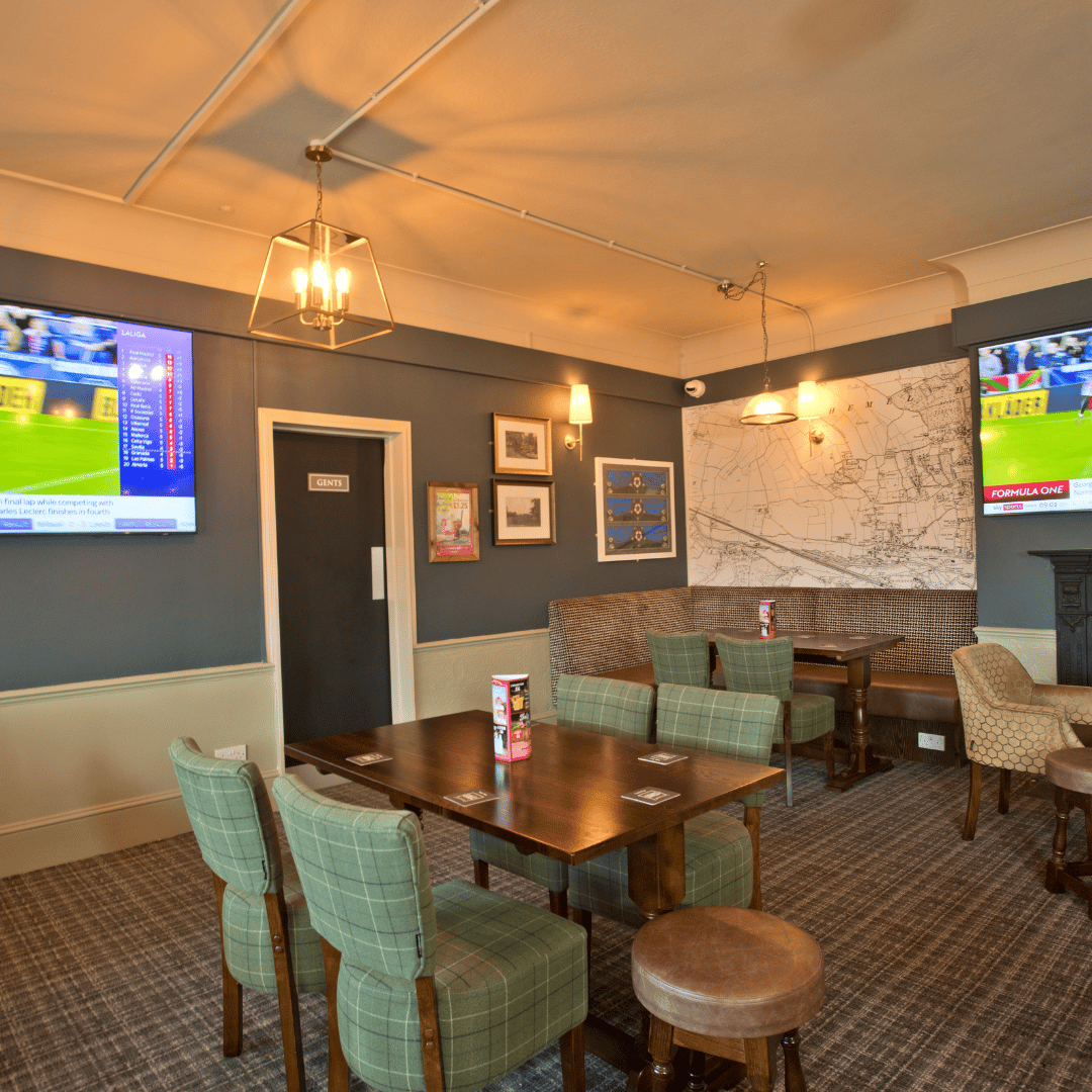 Tudor Rose, Hemel Hempstead - Seating Area