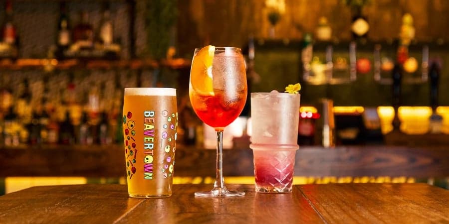 PINT OF CRAFT BEER AND TWO COCKTAILS