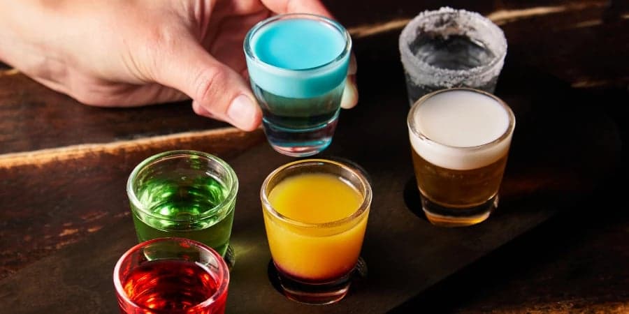 6 SHOTTAILS