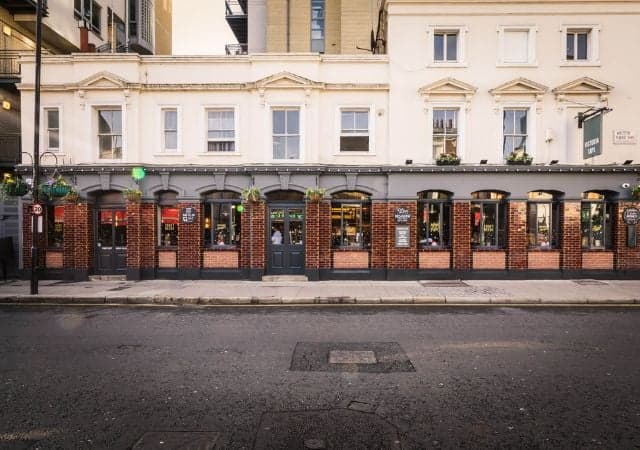 Social Pub & Kitchen | Best Pubs in your local area