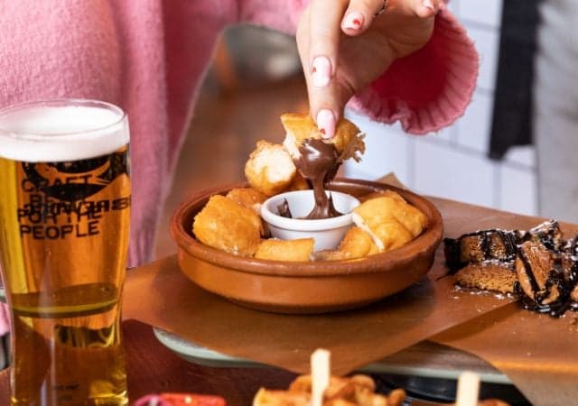 Pubs Near Me | Best Pubs in UK