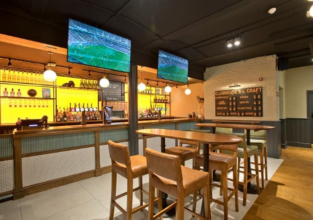 First floor bar and drinks range