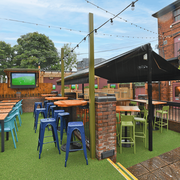 Social Pub & Kitchen Beer Garden