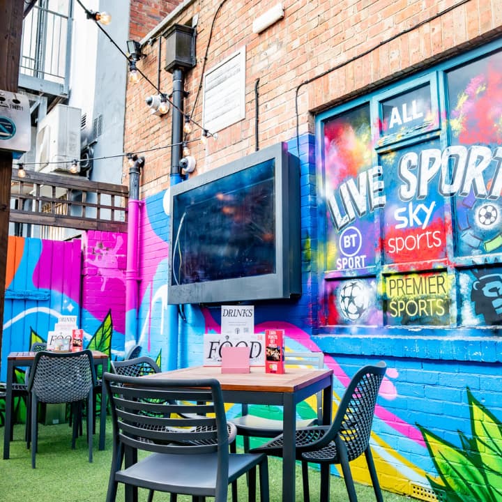 Social Pub & Kitchen Beer Garden