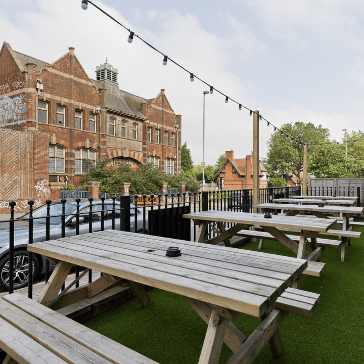Social Pub & Kitchen Beer Garden
